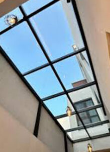 السكاى لايت بالبولي كربونيت